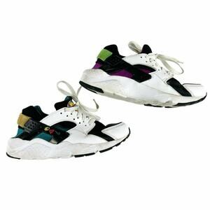Nike Huaraches Run Shoes Peace, Love, Swoosh Edition 5.5 Youth / Big Kid